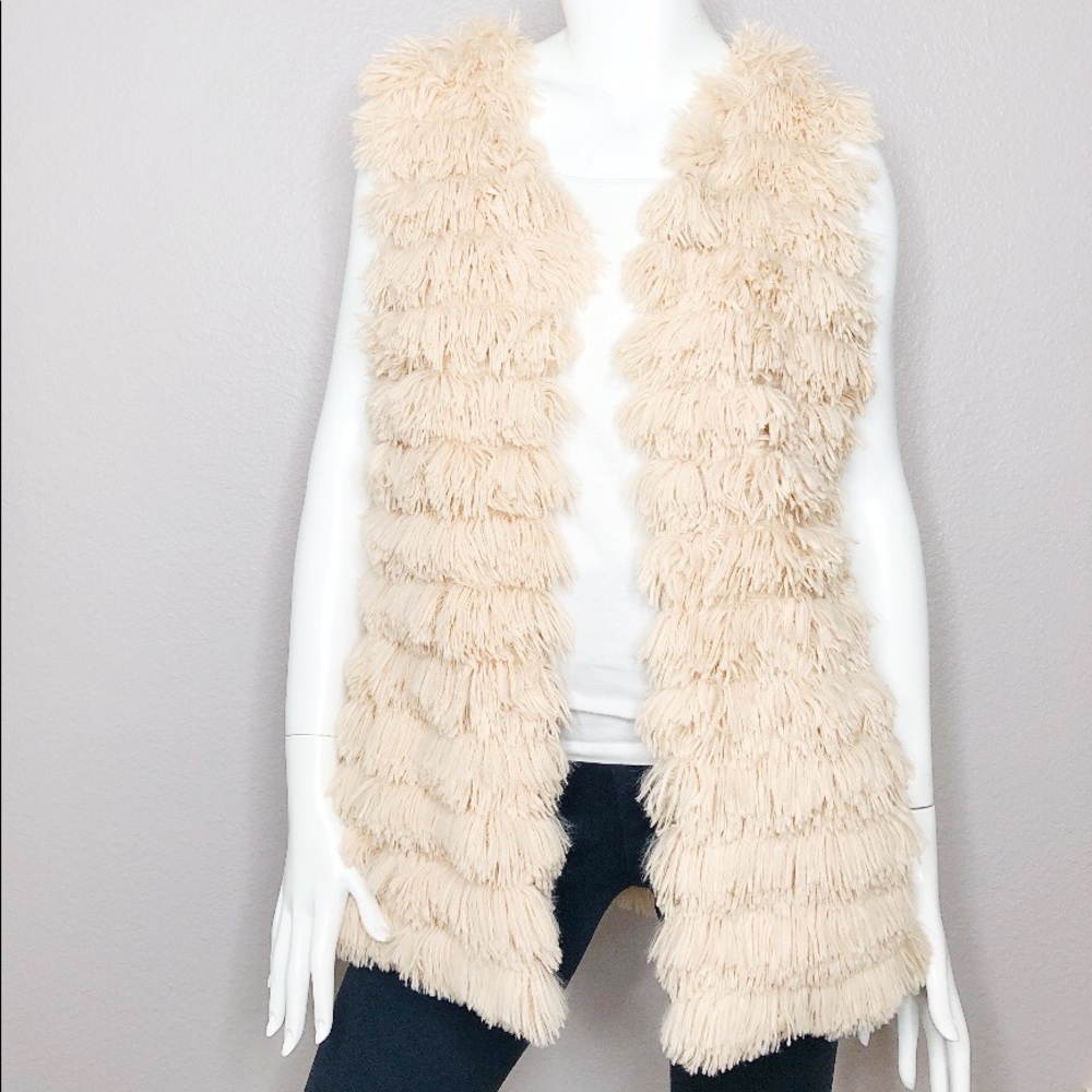 Chelsea & Violet Tier Faux Fur Vest